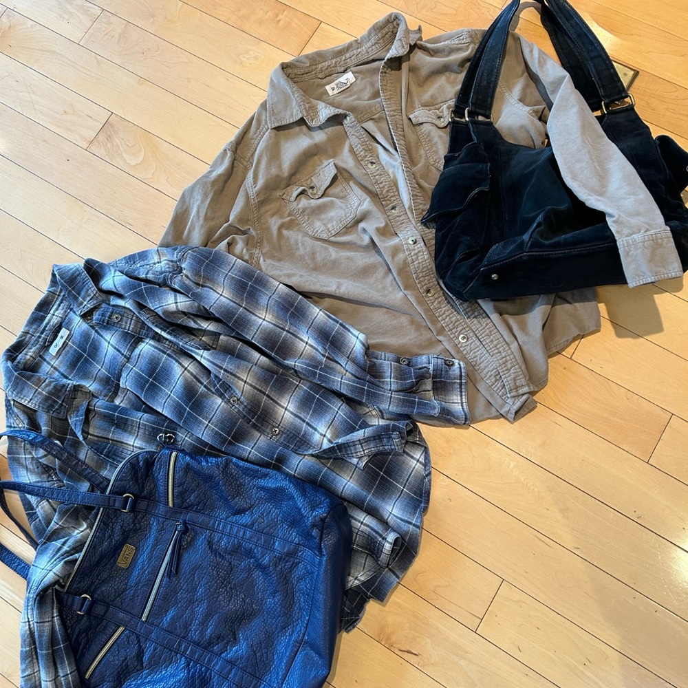 2010s Style BUNDLE - 2 tops, 2 bags!